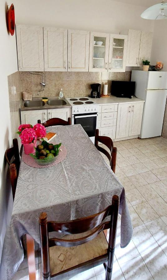 Apartment Luka Dobrinj 外观 照片