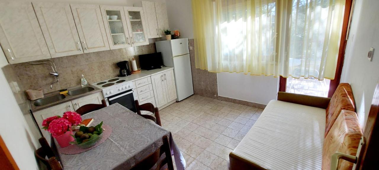 Apartment Luka Dobrinj 外观 照片